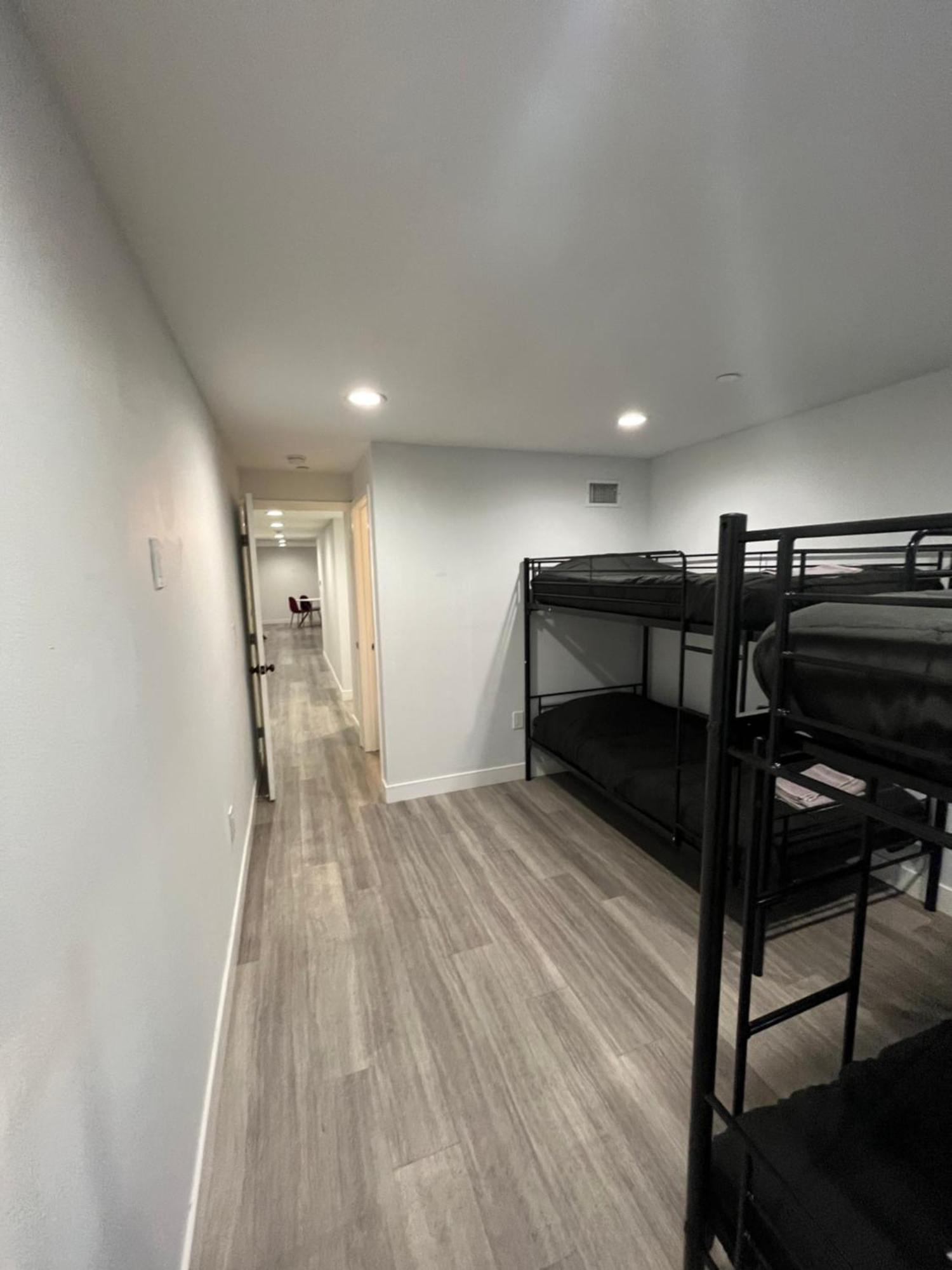 Downtownla Bottom Bunk Hostel - Los Angeles — Photos 2
